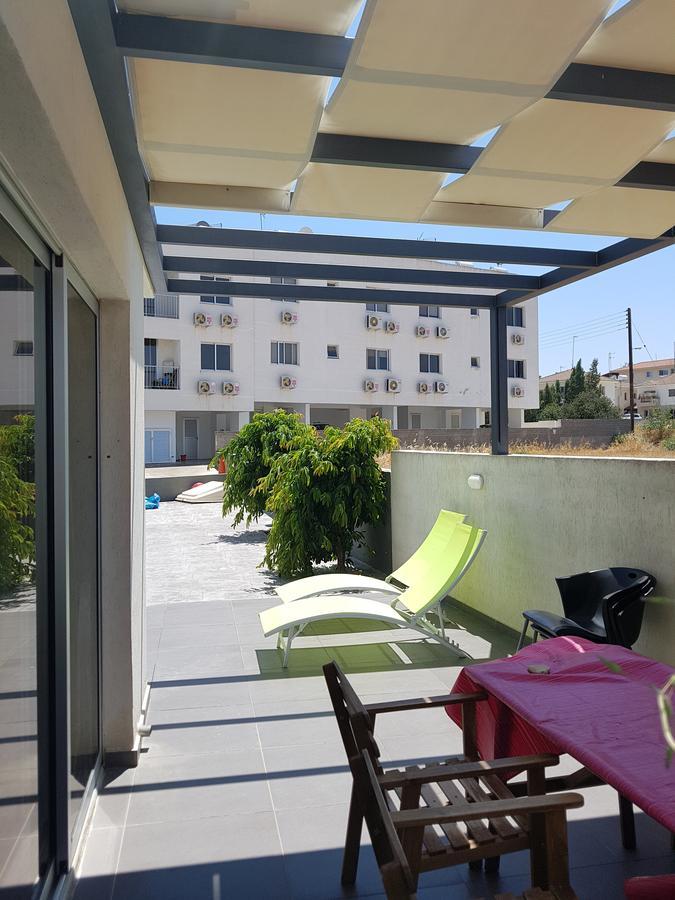 Palms Resort Apartments Alethriko Exterior photo